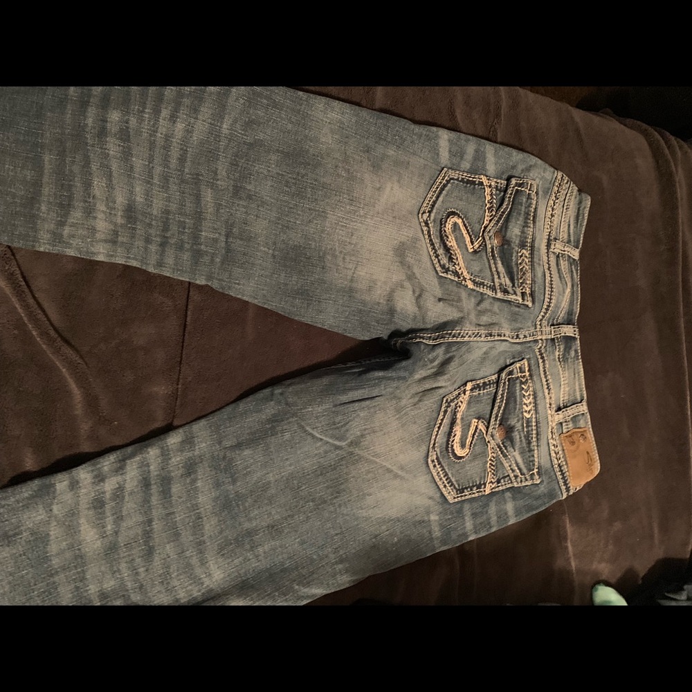 Women’s size 34x33 Silver jeans